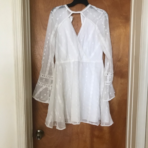 Endless Rose Flared Bell Sleeve FEMININE Bridal Mini Dress off white - Picture 1 of 4